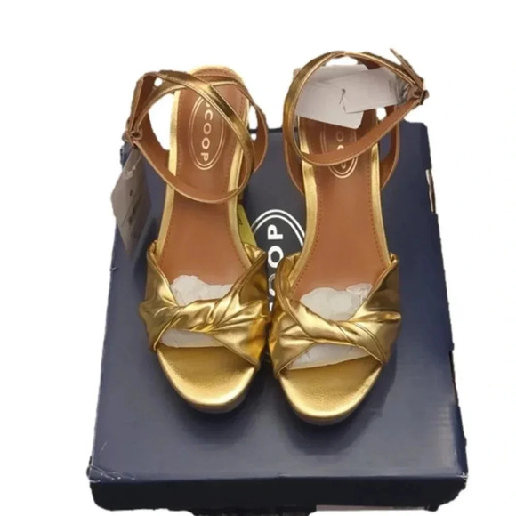 Scoop Women's Platform Heeled Sandals - Picture 1 of 4